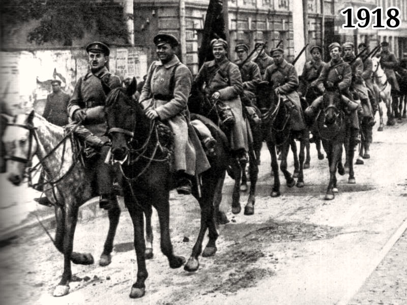 Фото Красная Армия входит в Казань 1918 год
