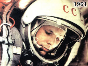 Фото Гагарин в космическом скафандре 1961 год