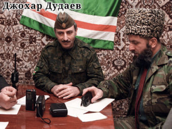 Фото президент Чеченской Республики Джохар Дудаев
