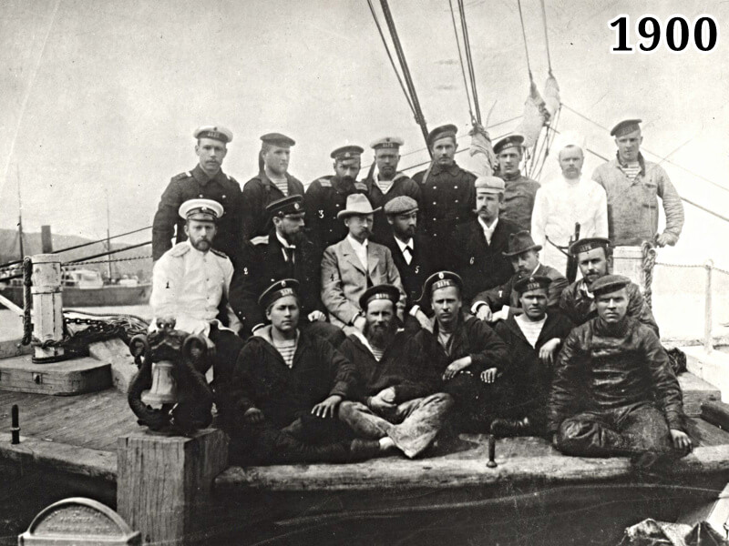 Фото участники полярной экспедиции на шхуне Заря, 1900 год