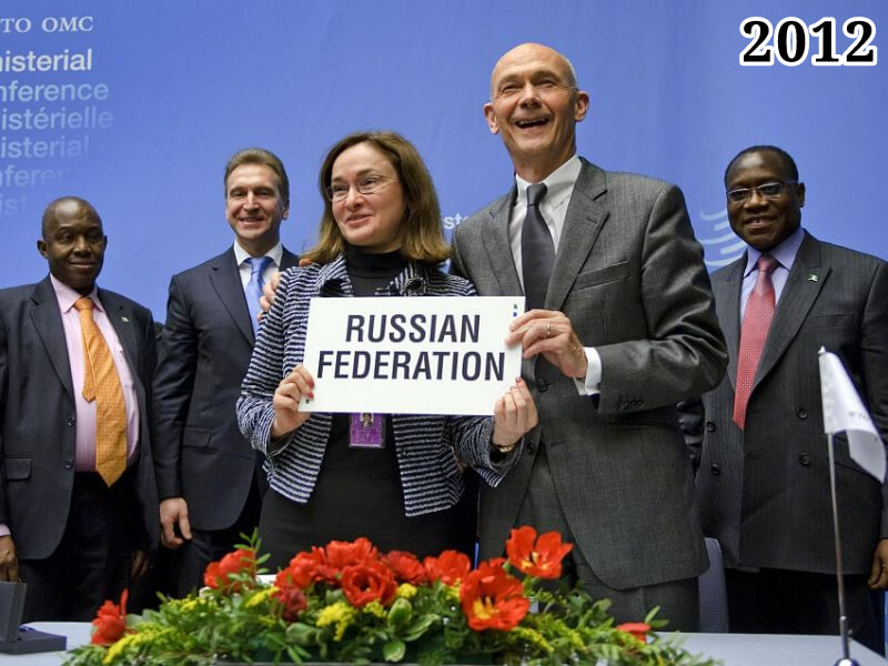 Фото Эльвира Набиуллина и Паскаль Лами после подписания протокола о вступлении России в ВТО, 2012 год