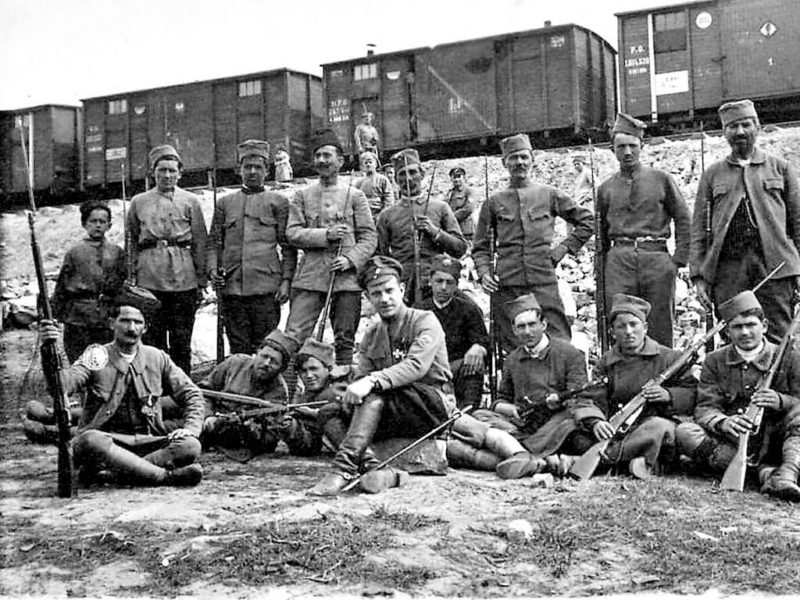 Фото генерал-лейтенант Работа Гайда с личной охраной 1918 год
