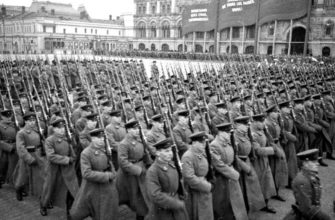 Фото Октябрьский артиллерийский парад на Красной площади 7 ноября 1939 года.