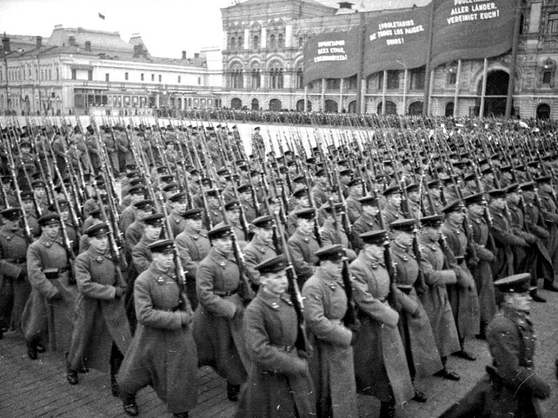 Фото Октябрьский артиллерийский парад на Красной площади 7 ноября 1939 года.